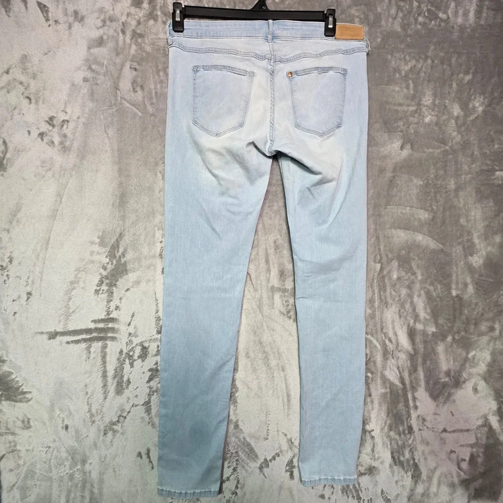 H&M &Denim Super Skinny Super Low Waist Light Wash Blue Jeans 33/32